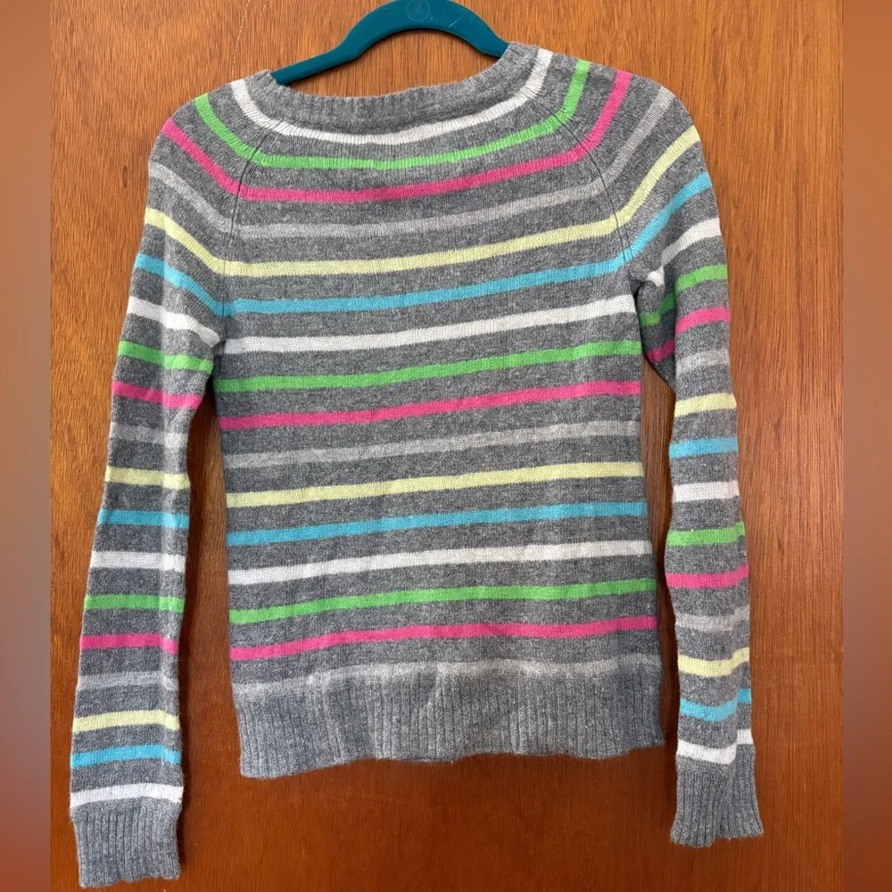 Small Aeropostale Y2K Preppy Gray Striped Multicolor Crewneck Sweater